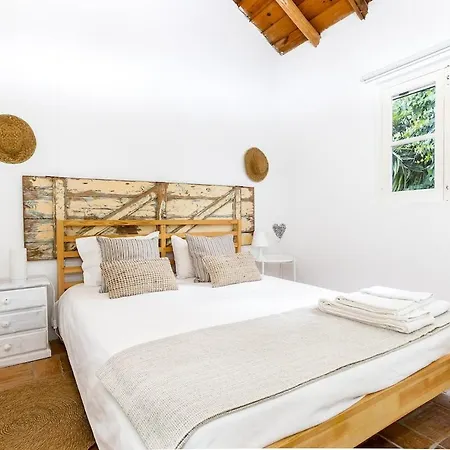 Holiday home Charming House In The Countryside Sao Bartolomeu (Faro)